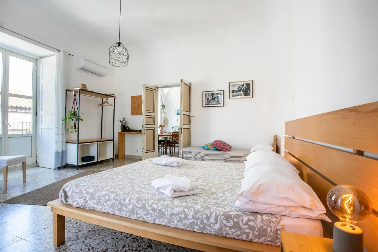Casa Maravi Apartment Catania Homestay